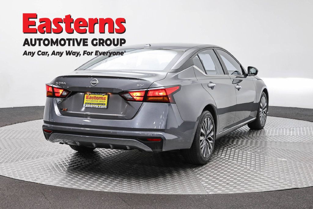 Used 2024 Nissan Altima 2.5 SV FWD image 7