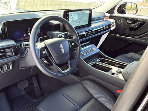 New 2025 Lincoln Aviator Reserve w/ Jet Appearance Package image 16
