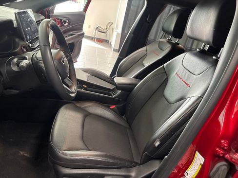 Used 2025 Jeep Compass Trailhawk AWD/4WD image 24