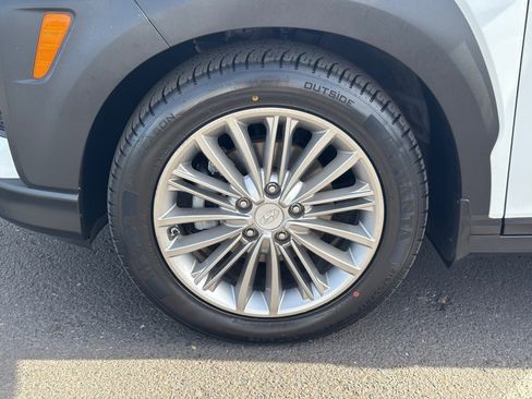 Used 2018 Hyundai Kona SEL image 11