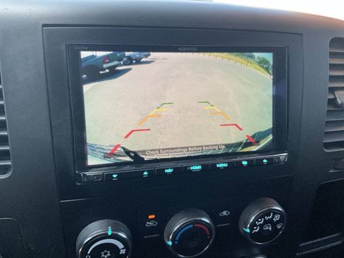 Used 2014 Chevrolet Silverado 2500 LT w/ Z71 Appearance Package AWD/4WD image 14