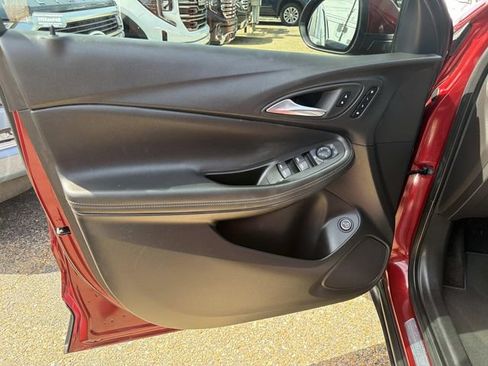 Used 2023 Buick Encore GX Essence w/ Experience Buick Package FWD image 25