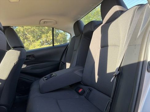 Used 2025 Toyota Corolla LE image 11