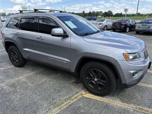 Used 2015 Jeep Grand Cherokee Laredo w/ Quick Order Package 23E AWD/4WD image 3