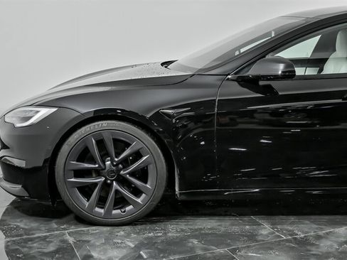 Used 2022 Tesla Model S Plaid image 6
