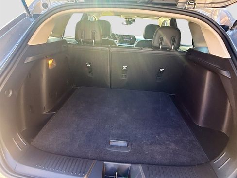 Used 2025 Chevrolet Trax LT w/ LT Convenience Package image 24