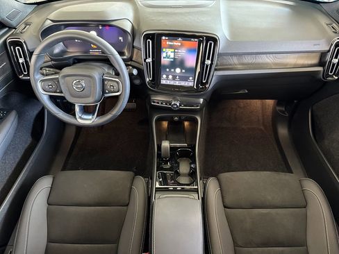 Certified 2023 Volvo C40 P8 Recharge Ultimate AWD/4WD image 12
