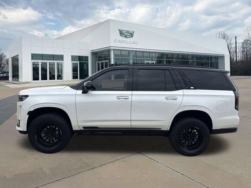 Used 2022 Cadillac Escalade Sport RWD image 6