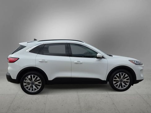Used 2021 Ford Escape Titanium AWD/4WD image 9