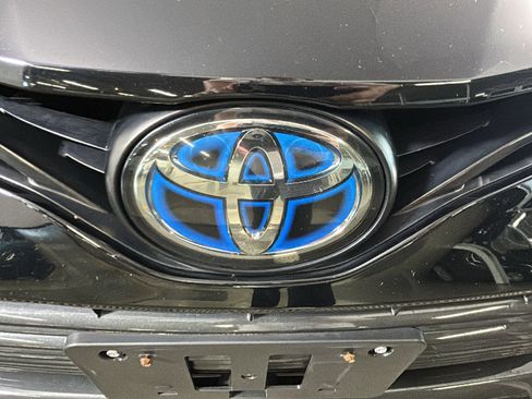 Used 2023 Toyota Camry LE FWD image 8