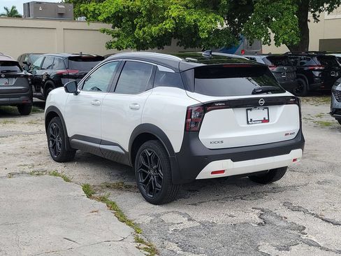 New 2026 Nissan Kicks SR AWD/4WD image 5