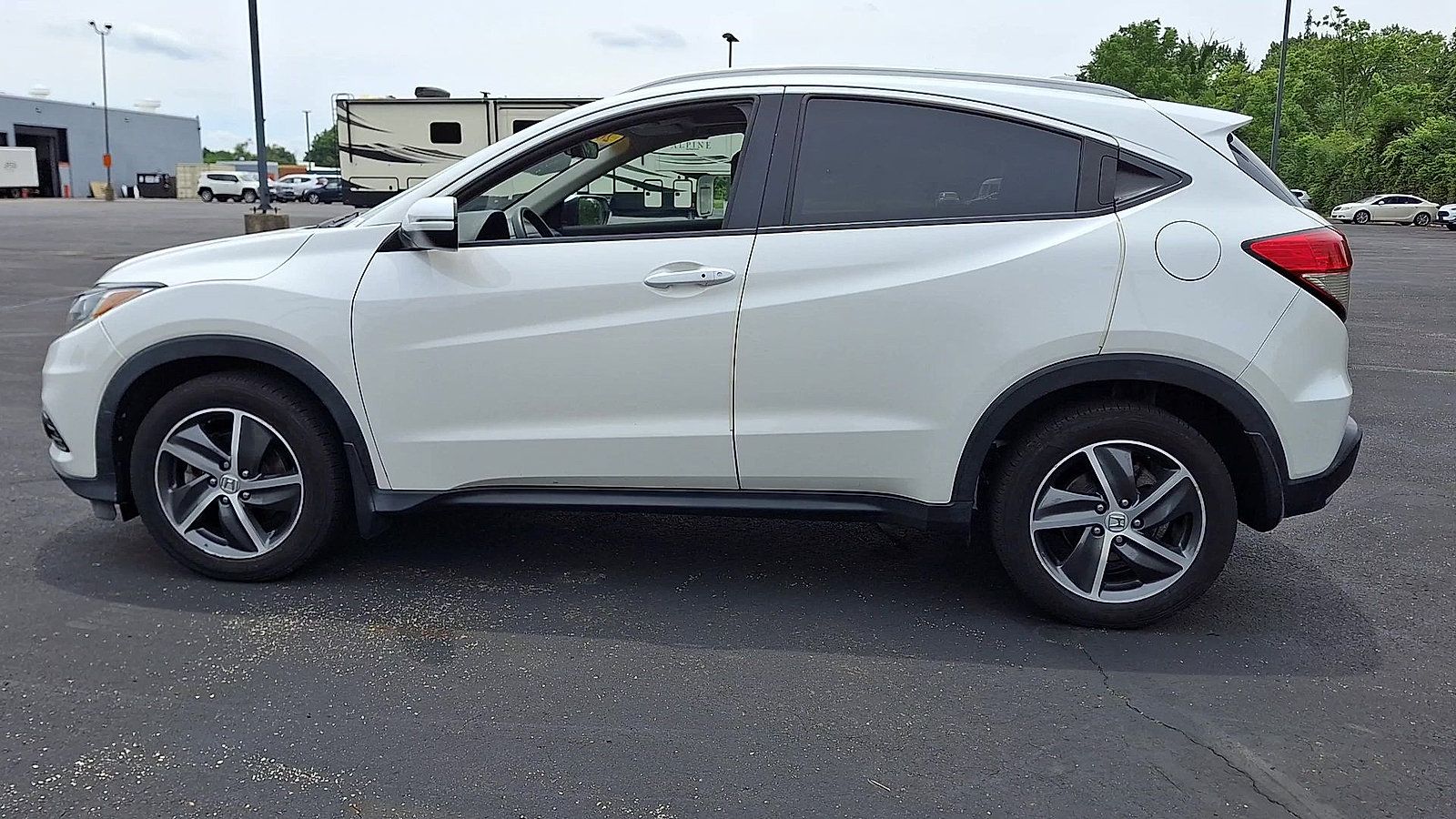 Used 2022 Honda HR-V EX image 5