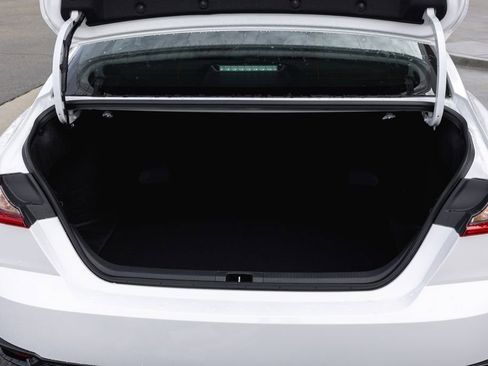 New 2026 Toyota Camry Hybrid FWD image 8