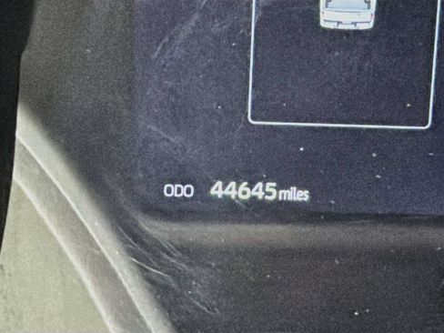 Used 2023 Toyota Tundra Platinum w/ Advanced Package AWD/4WD image 14