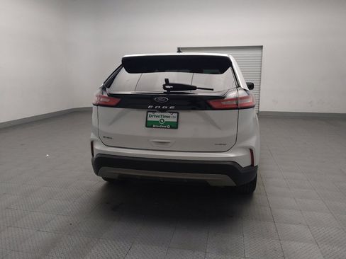 Used 2022 Ford Edge SEL image 7