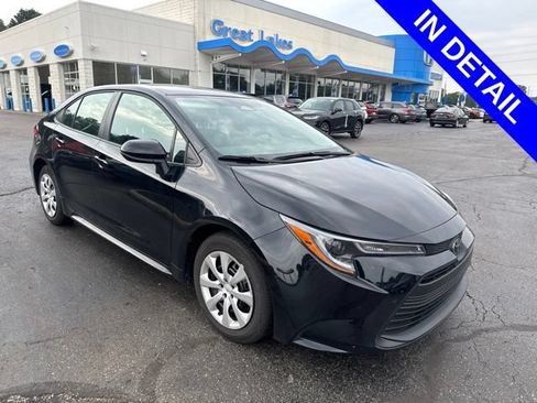 Used 2026 Toyota Corolla LE FWD image 1
