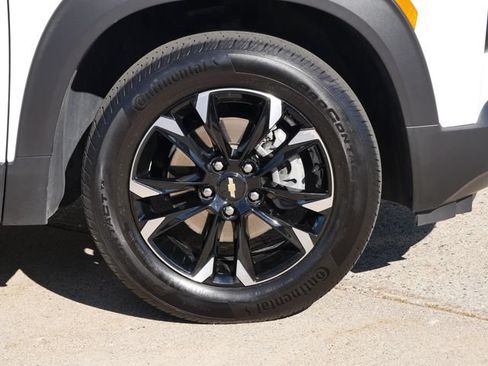 Used 2023 Chevrolet TrailBlazer LT AWD/4WD image 9