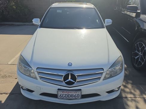 Used 2009 Mercedes-Benz C 300 Sedan image 2