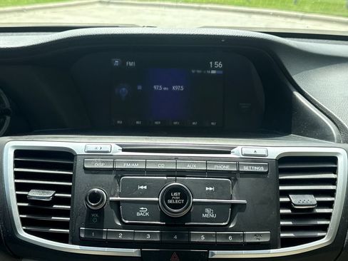 Used 2015 Honda Accord EX image 25