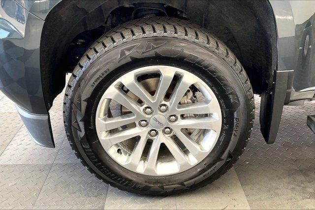 Used 2017 GMC Canyon SLT w/ Driver Alert Package AWD/4WD image 8