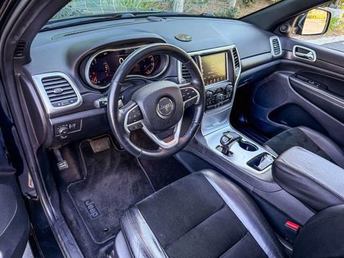 Used 2015 Jeep Grand Cherokee Altitude image 5