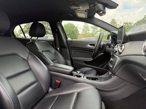 Used 2019 Mercedes-Benz GLA 250 image 28