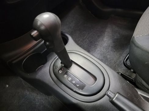 Used 2012 Nissan Versa SV image 25