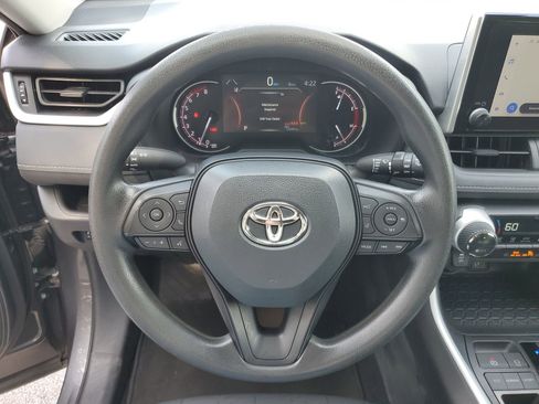 Used 2024 Toyota RAV4 XLE FWD image 24
