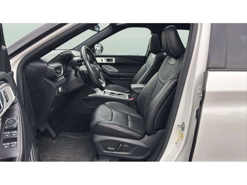 Used 2020 Ford Explorer ST w/ ST Street Pack image 12