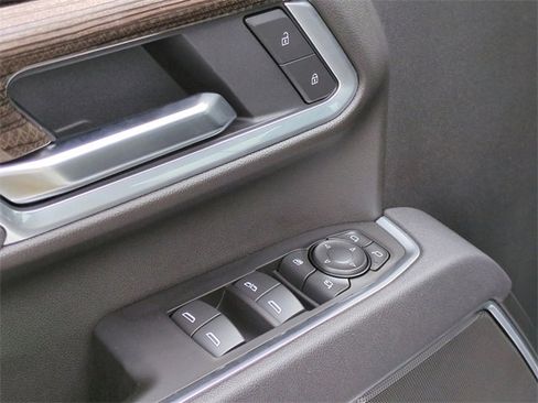 Used 2025 Chevrolet Silverado 3500 LT w/ All Star Edition image 13