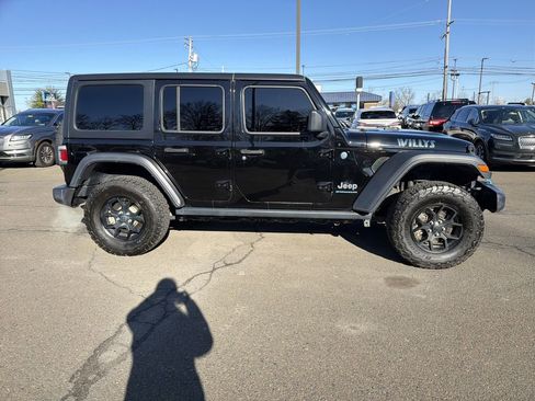 Used 2024 Jeep Wrangler Unlimited AWD/4WD image 7