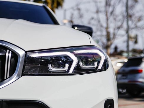 Used 2025 BMW 330i xDrive Sedan image 10