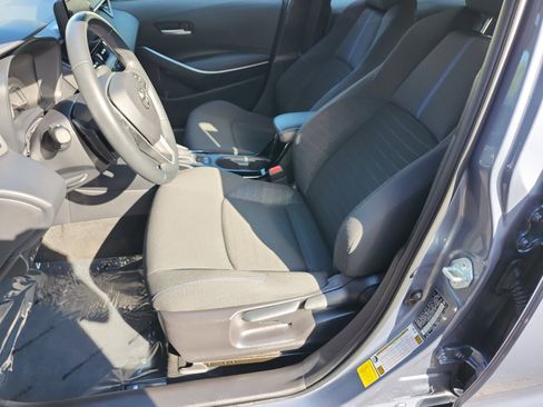 Used 2022 Toyota Corolla SE FWD image 9