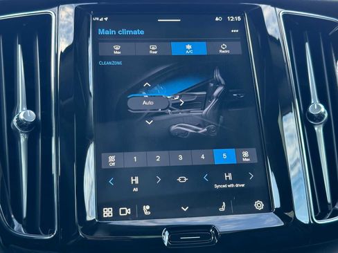 Used 2025 Volvo XC60 B5 Core w/ Protection Package Premier image 28