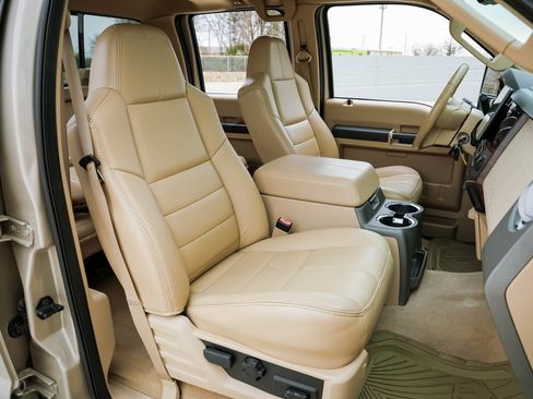 Used 2008 Ford F450 Lariat image 22