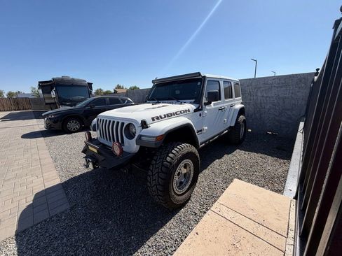 Used 2019 Jeep Wrangler Unlimited Rubicon AWD/4WD image 4