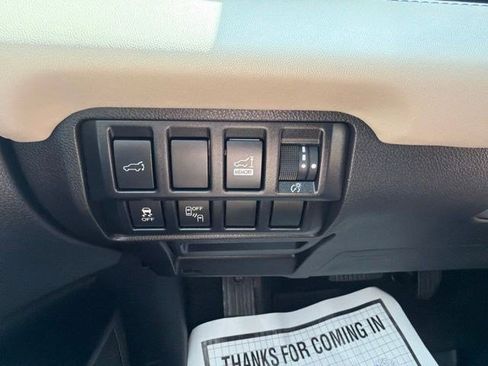 Used 2019 Subaru Ascent Limited AWD/4WD image 32