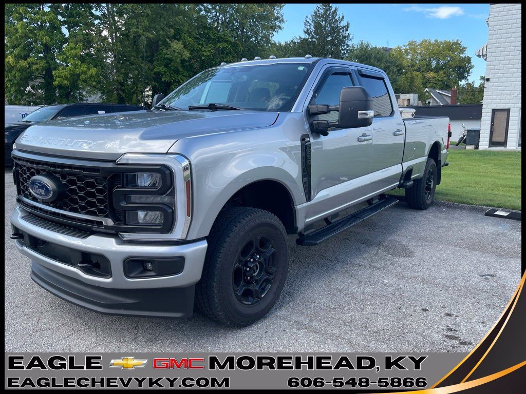 Used 2024 Ford F250 XLT w/ XLT Premium Package AWD/4WD image 1