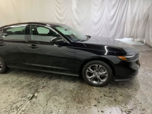 Used 2024 Honda Accord EX image 3