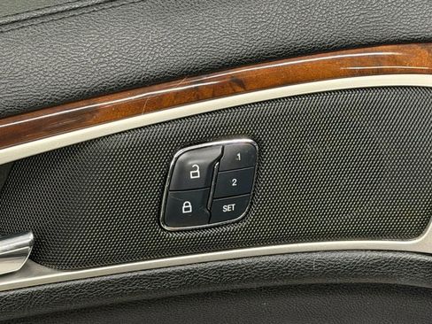 Used 2017 Lincoln MKZ Reserve FWD image 22