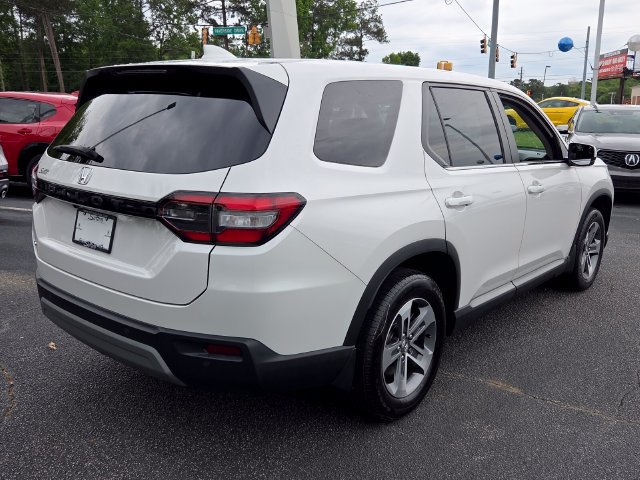 Used 2025 Honda Pilot EX-L image 18