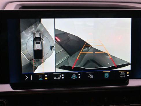 Used 2024 Chevrolet Silverado 2500 High Country w/ High Country Premium Package image 18