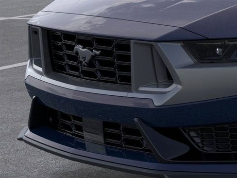 Used 2025 Ford Mustang Dark Horse image 17