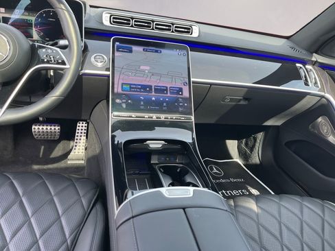 Certified 2024 Mercedes-Benz S 580 4MATIC Sedan w/ AMG Line image 11