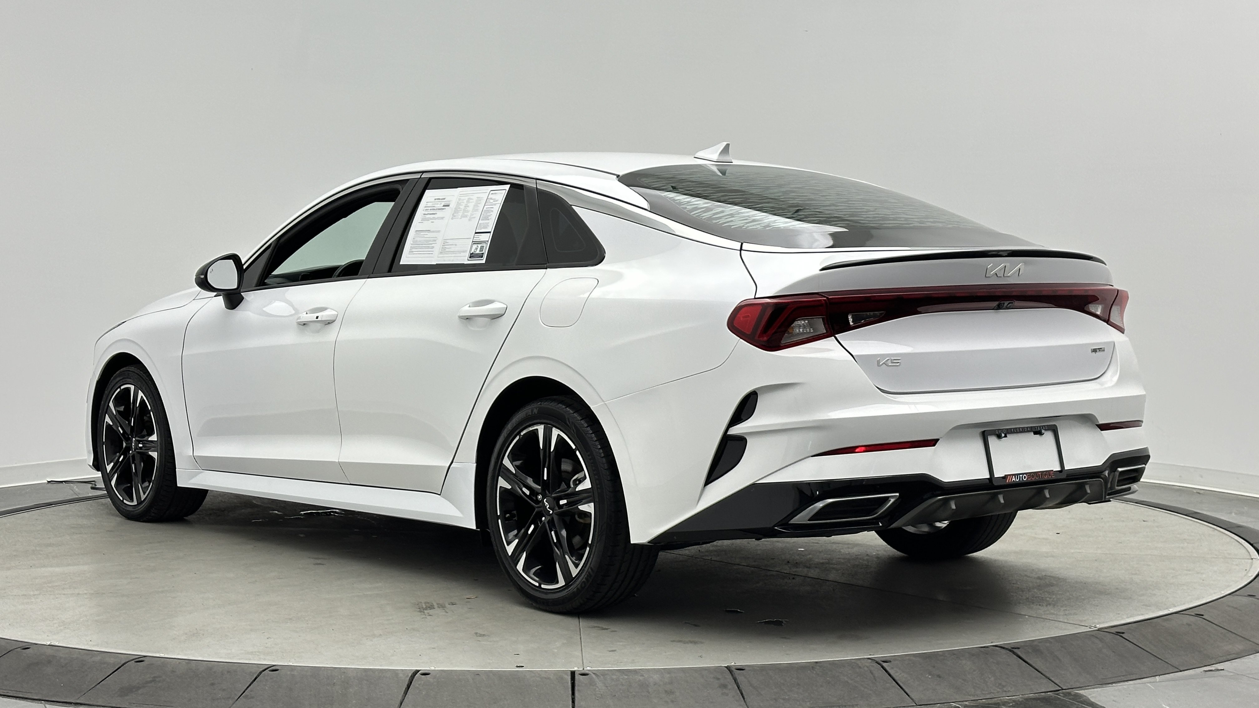 Used 2023 Kia K5 GT-Line w/ GT-Line Premium Package FWD image 4