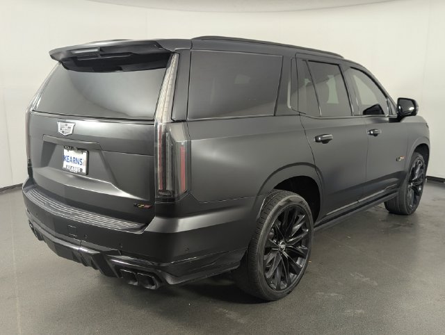Used 2026 Cadillac Escalade V w/ LPO, ONYX Package AWD/4WD image 7