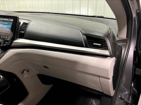 Used 2024 Honda Odyssey EX-L image 16