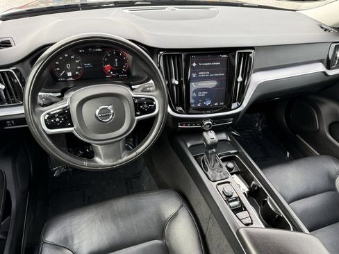 Used 2020 Volvo S60 T5 Momentum w/ Protection Package Premier image 24