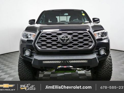 Used 2022 Toyota Tacoma TRD Off-Road w/ Technology Package AWD/4WD image 31