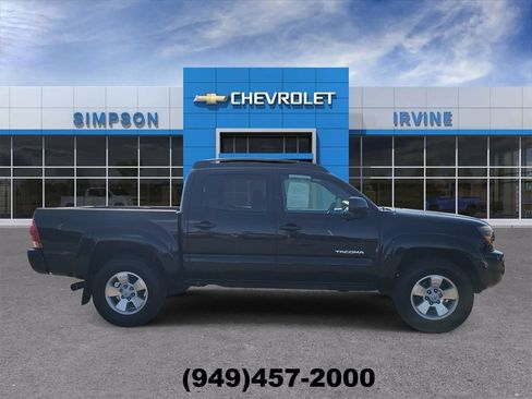 Used 2007 Toyota Tacoma PreRunner RWD image 9